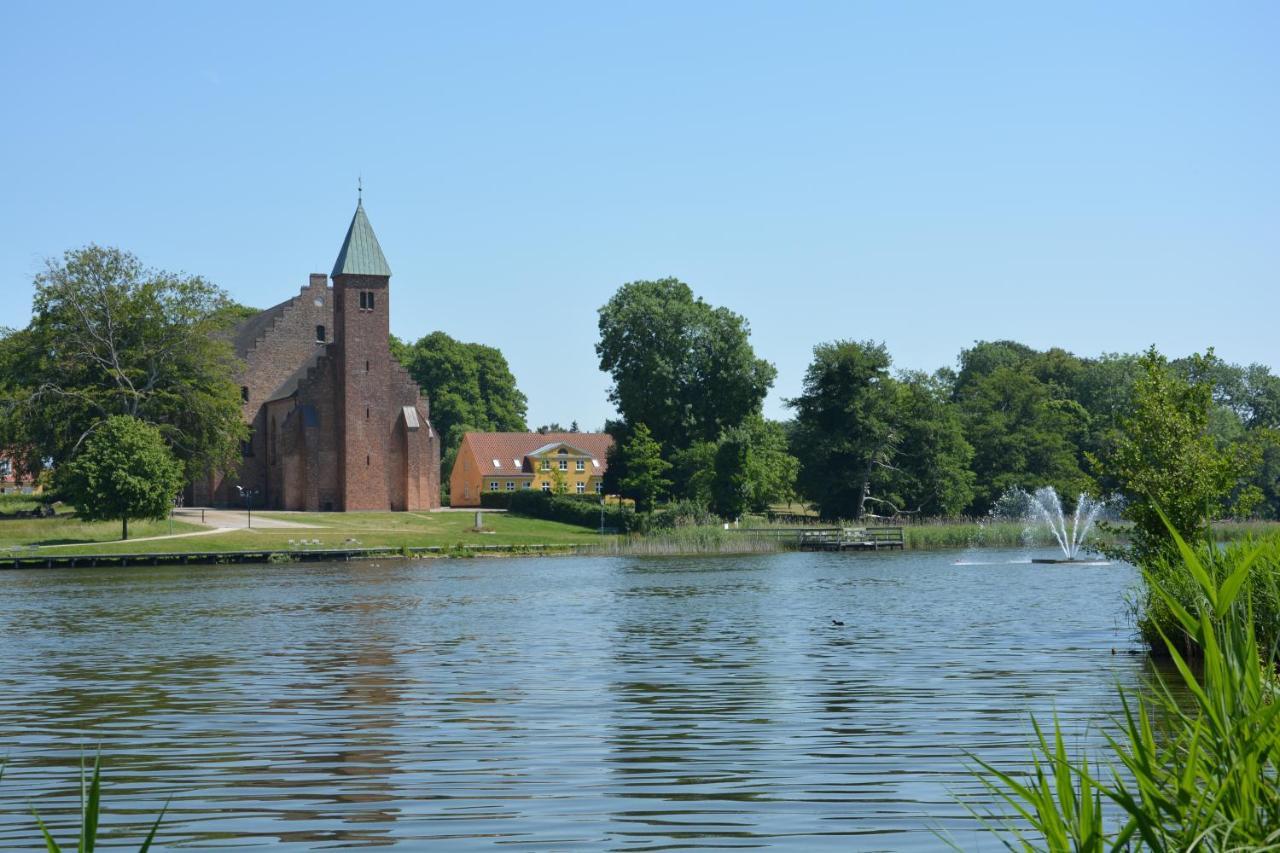 Kirkely Bed And Breakfast Vester Ulslev Exterior foto